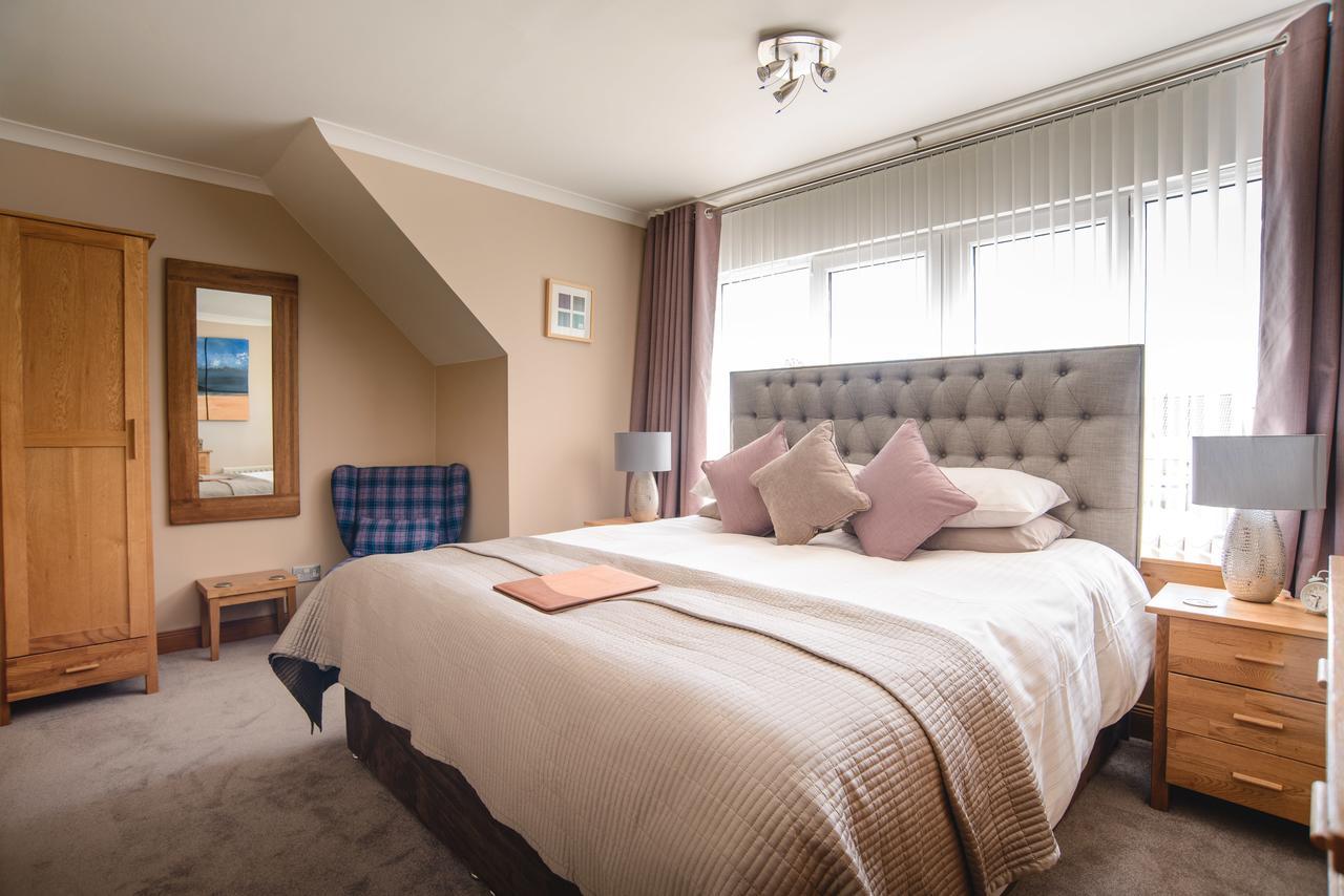 Jannel Bed & Breakfast Stornoway  Buitenkant foto