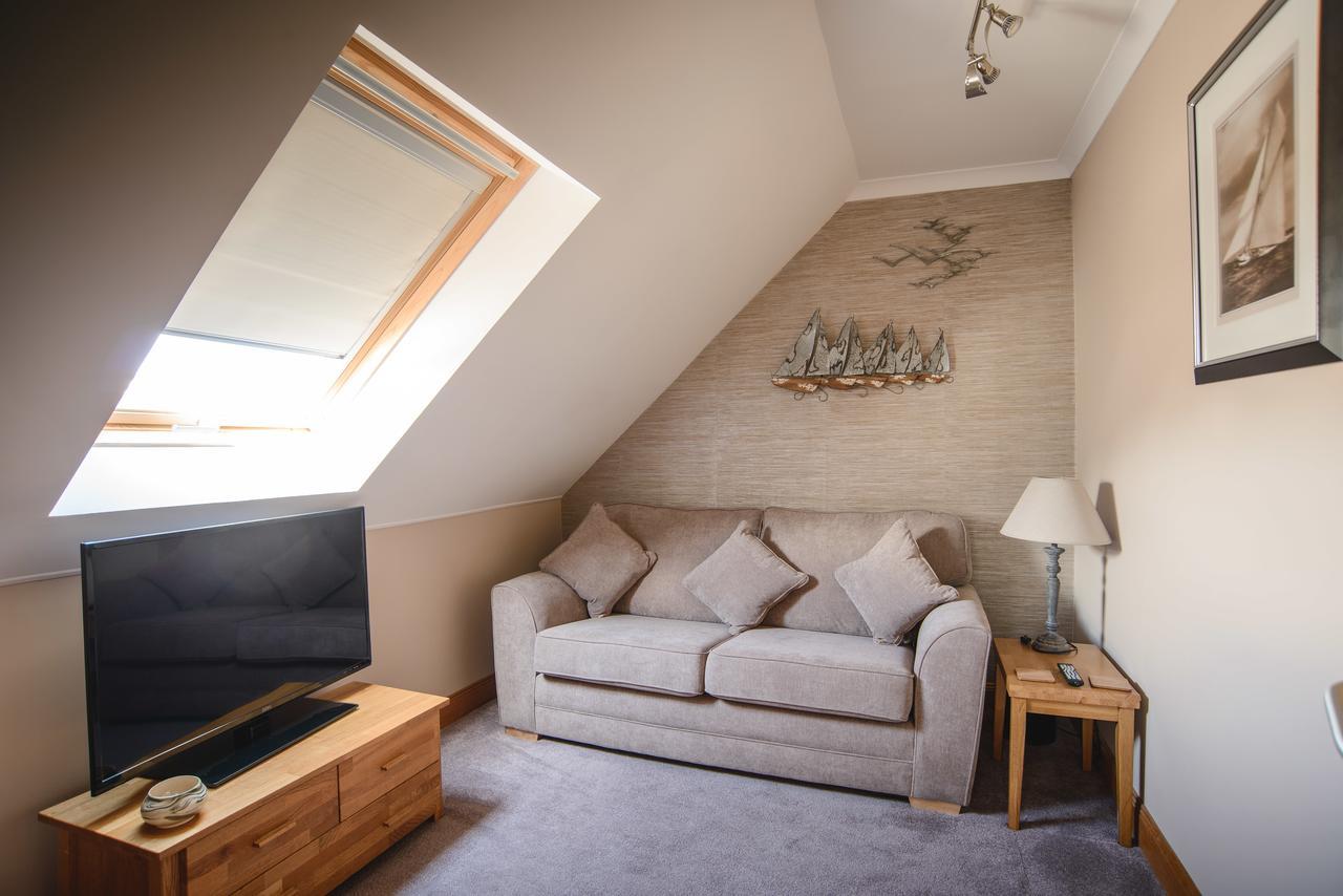 Jannel Bed & Breakfast Stornoway  Buitenkant foto
